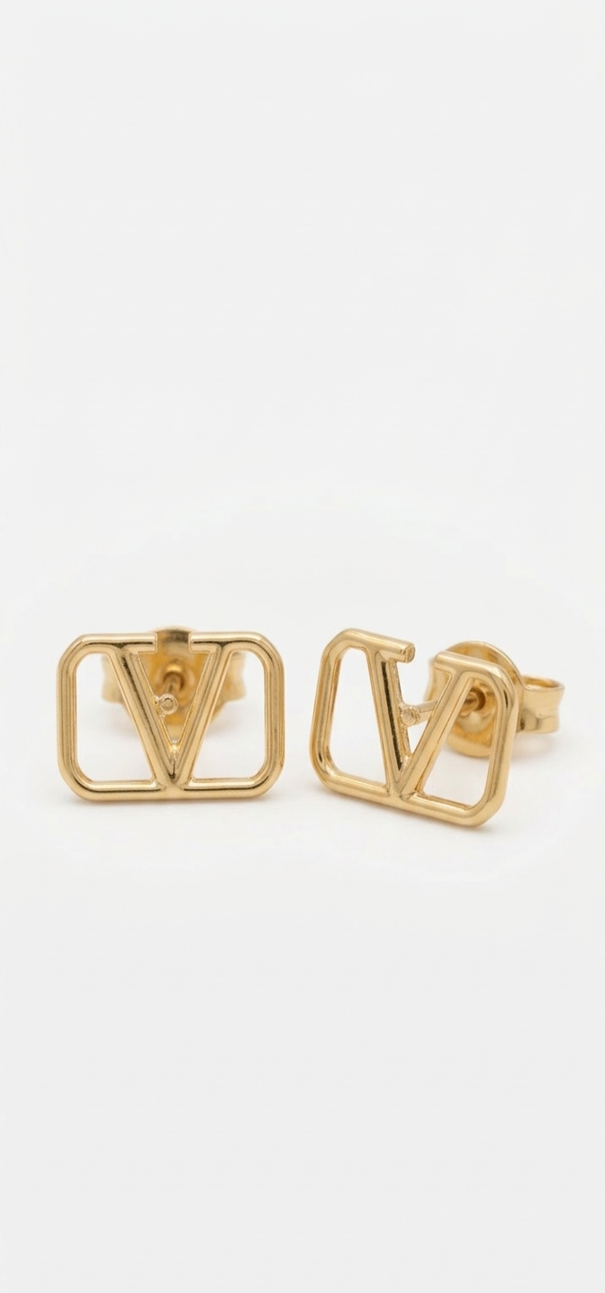 18k Gold V-Signature Gold Stud Earrings