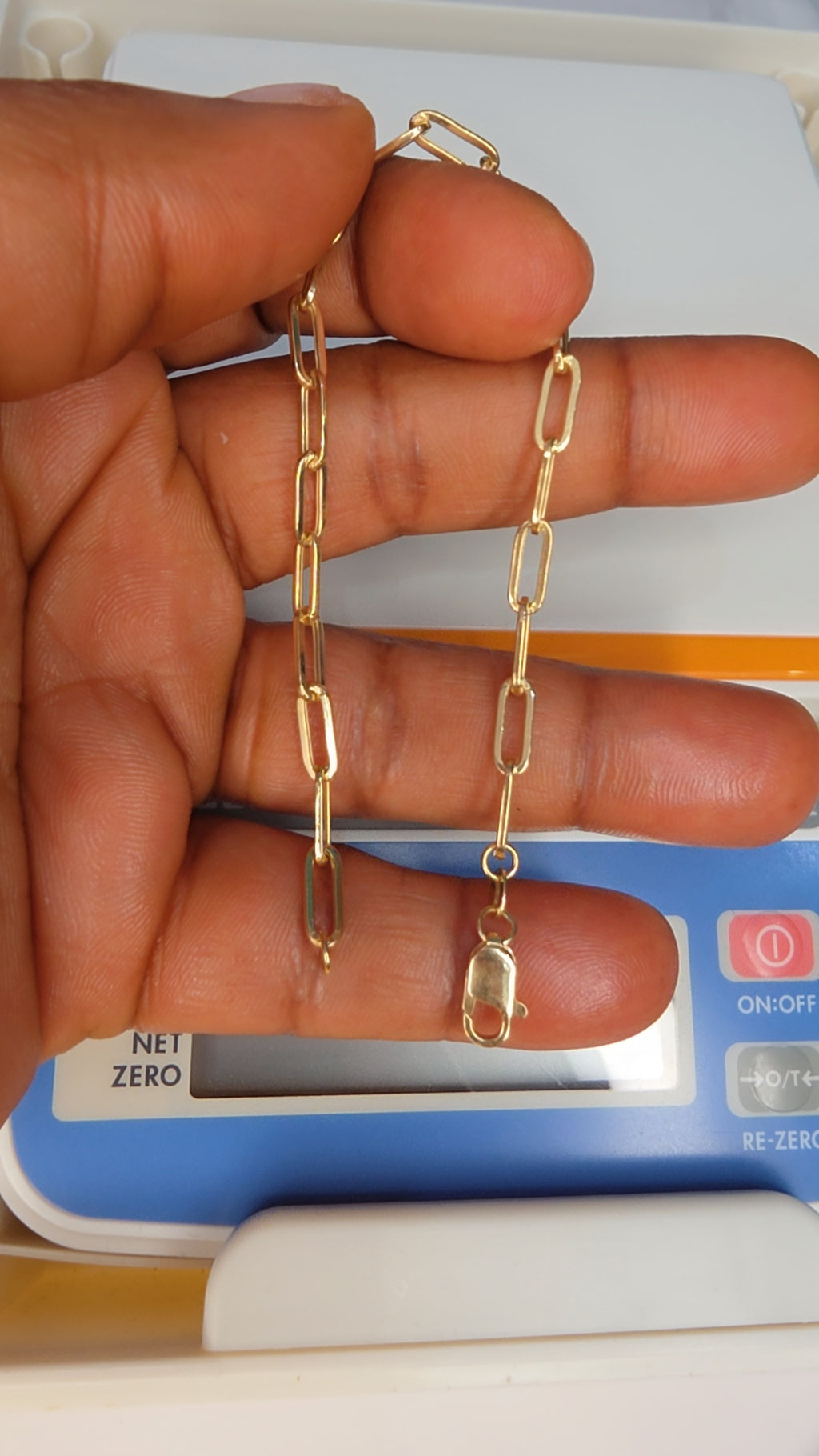 18k Gold Bracelet 2.2g