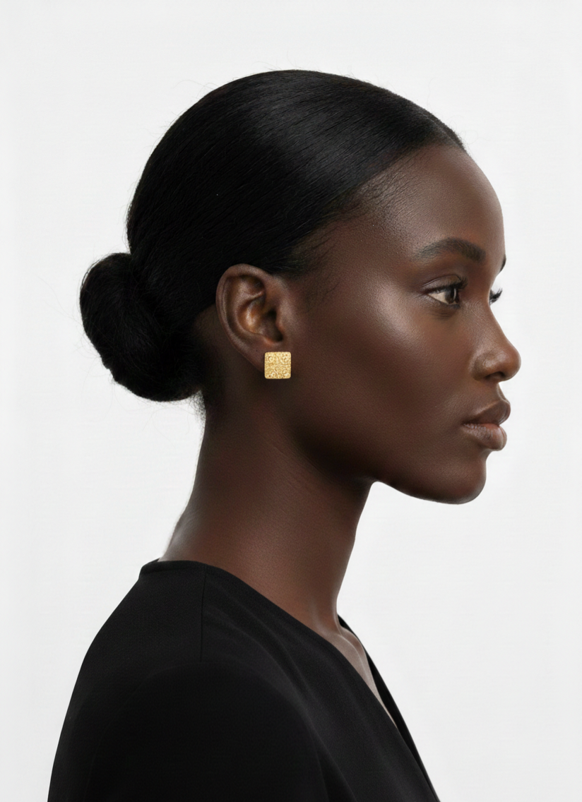 18K Solid Gold Square Hammered Stud Earrings