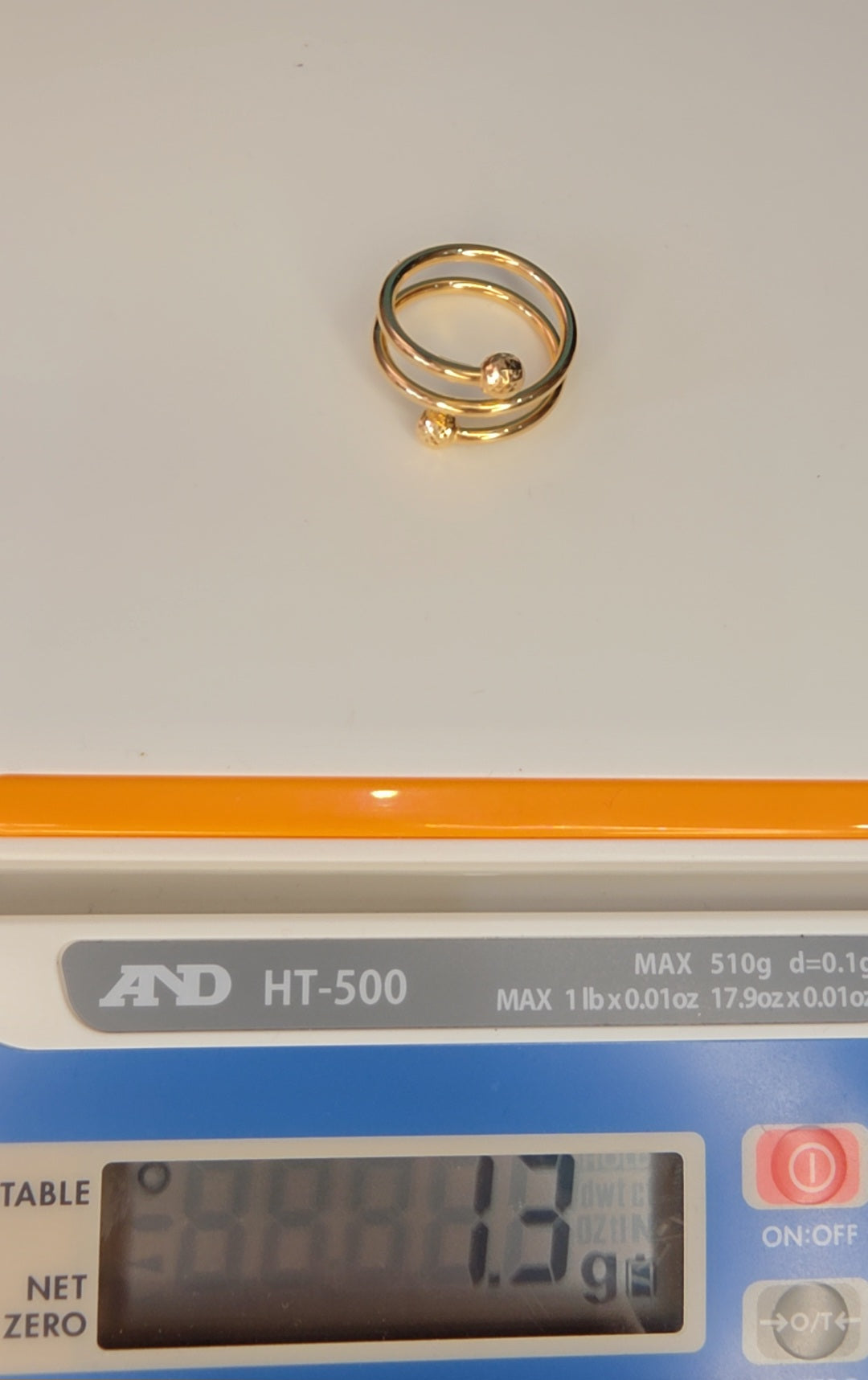 18k Gold Ring 1.3G