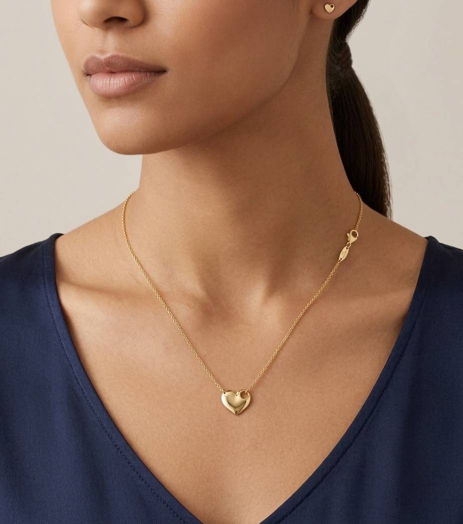 18K Yellow Gold Cut-Out Heart Pendant Necklace